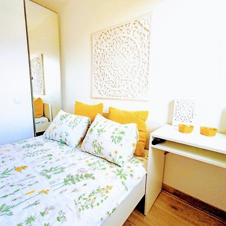 ניס Private Room In Renovated Apartment - Tram 1 Min Walk מראה חיצוני תמונה