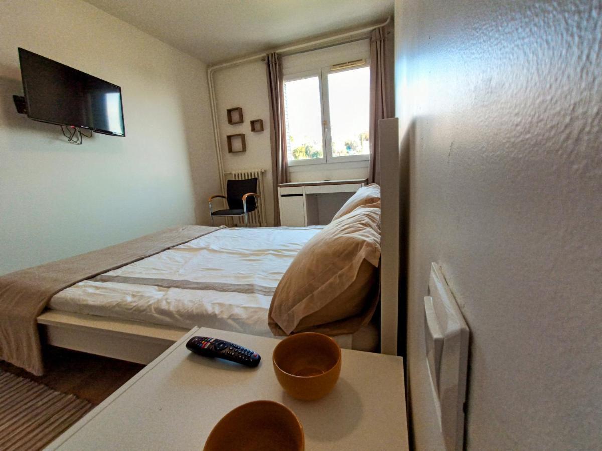ניס Private Room In Renovated Apartment - Tram 1 Min Walk מראה חיצוני תמונה