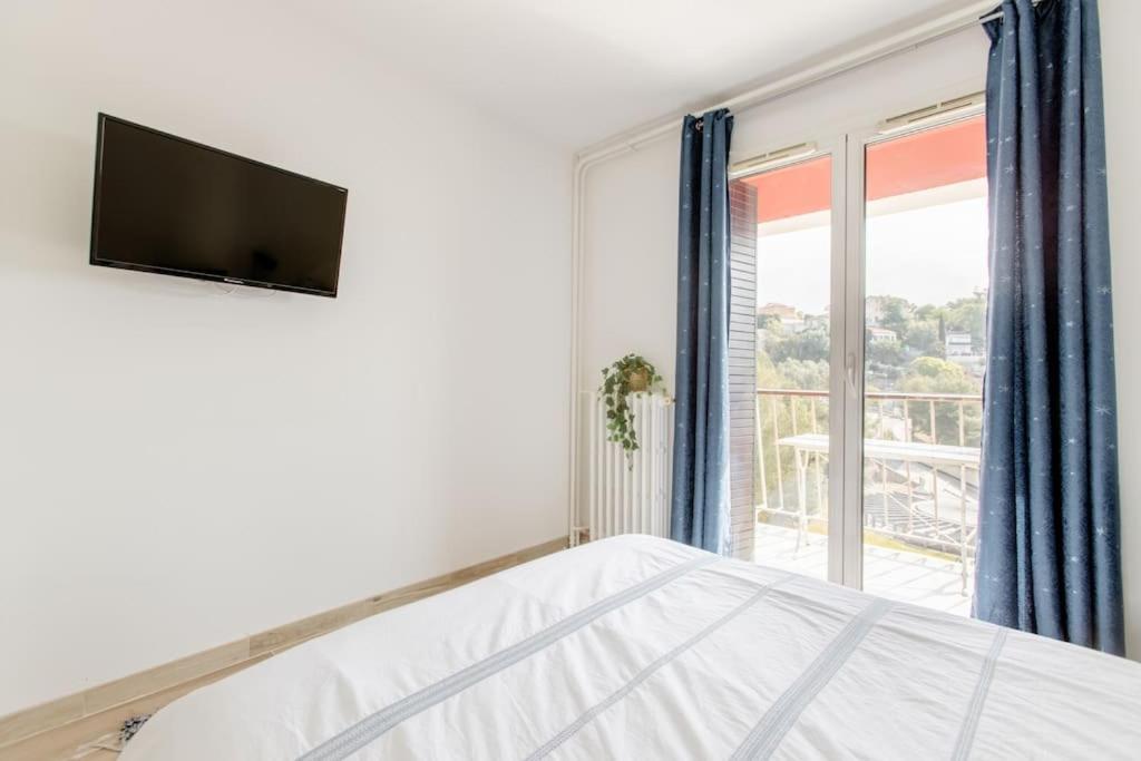 ניס Private Room In Renovated Apartment - Tram 1 Min Walk מראה חיצוני תמונה