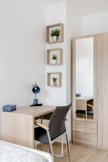 ניס Private Room In Renovated Apartment - Tram 1 Min Walk מראה חיצוני תמונה