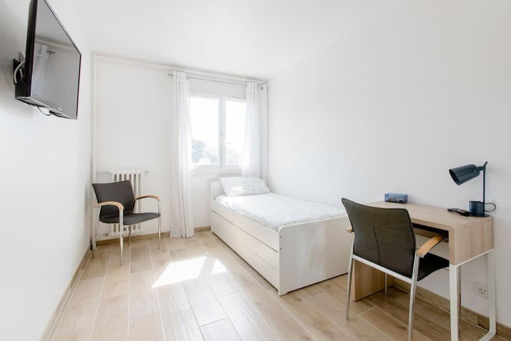 ניס Private Room In Renovated Apartment - Tram 1 Min Walk מראה חיצוני תמונה